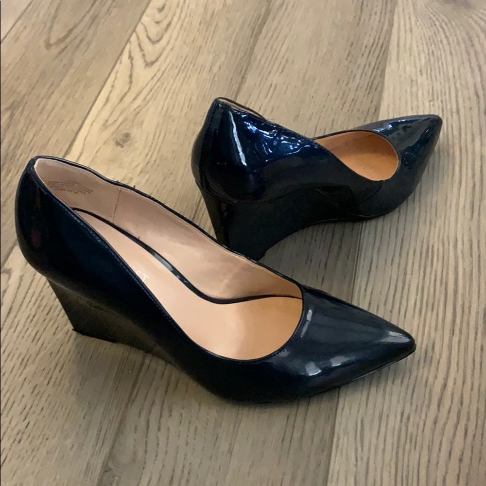 Wedge heels